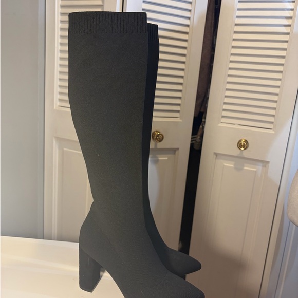 Elegant Black knit Knee-High Women's Boots - Picture 13 of 13